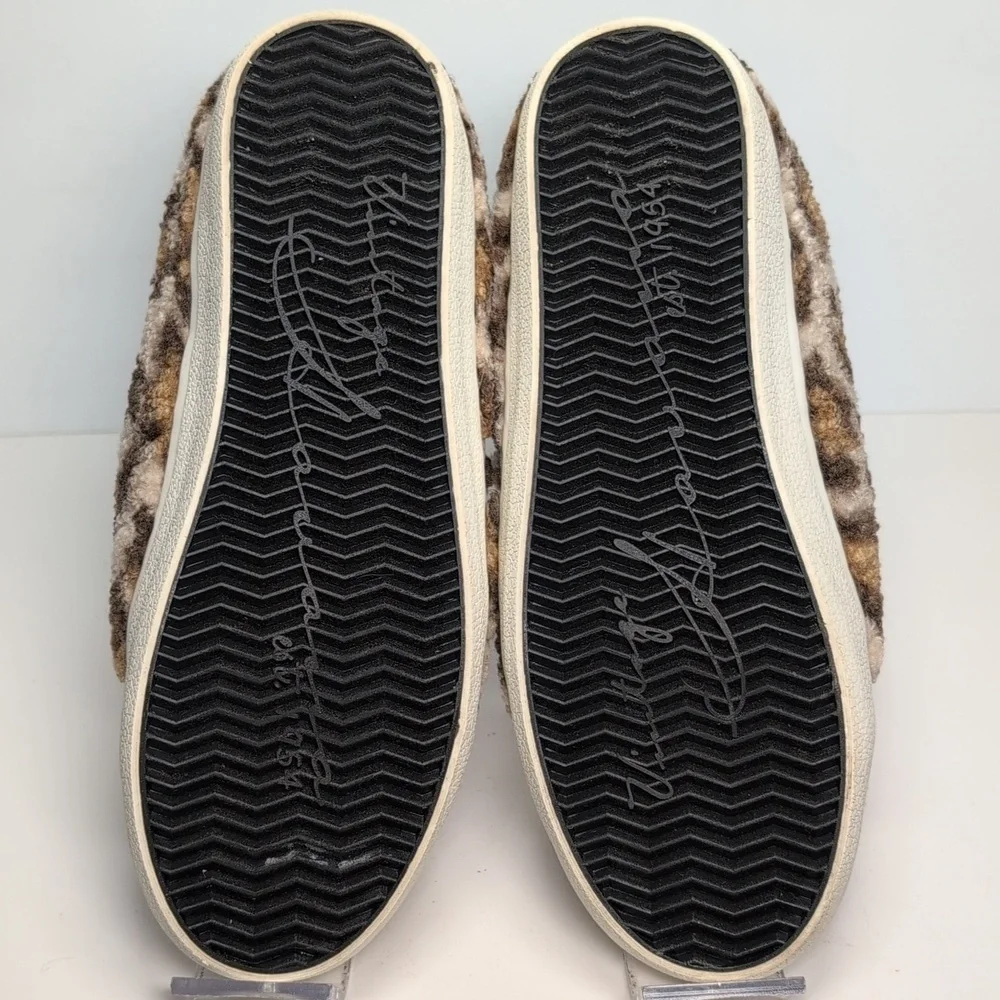 Vintage Havana Tan and Cream Faux Fur slip on Sneakers womans size 8.5